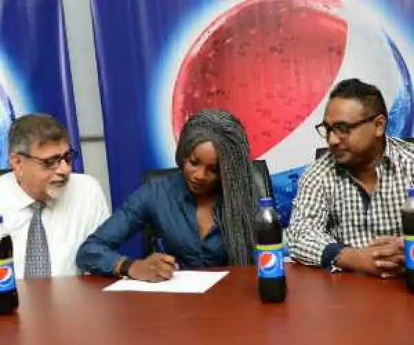 Photo: Singer Seyi Shay Becomes Pepsi Ambassador